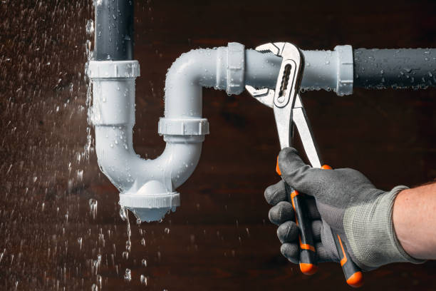 Professional Leak Detection technician working in Steep Falls, ME